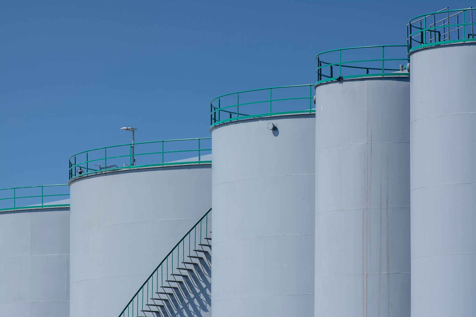Comparing Chemical Storage Heaters for Different Applications